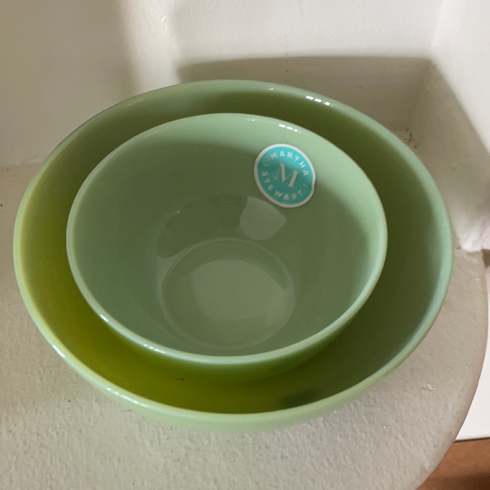 Set of 2 Martha Stewart Jadeite Gibson glass bowls